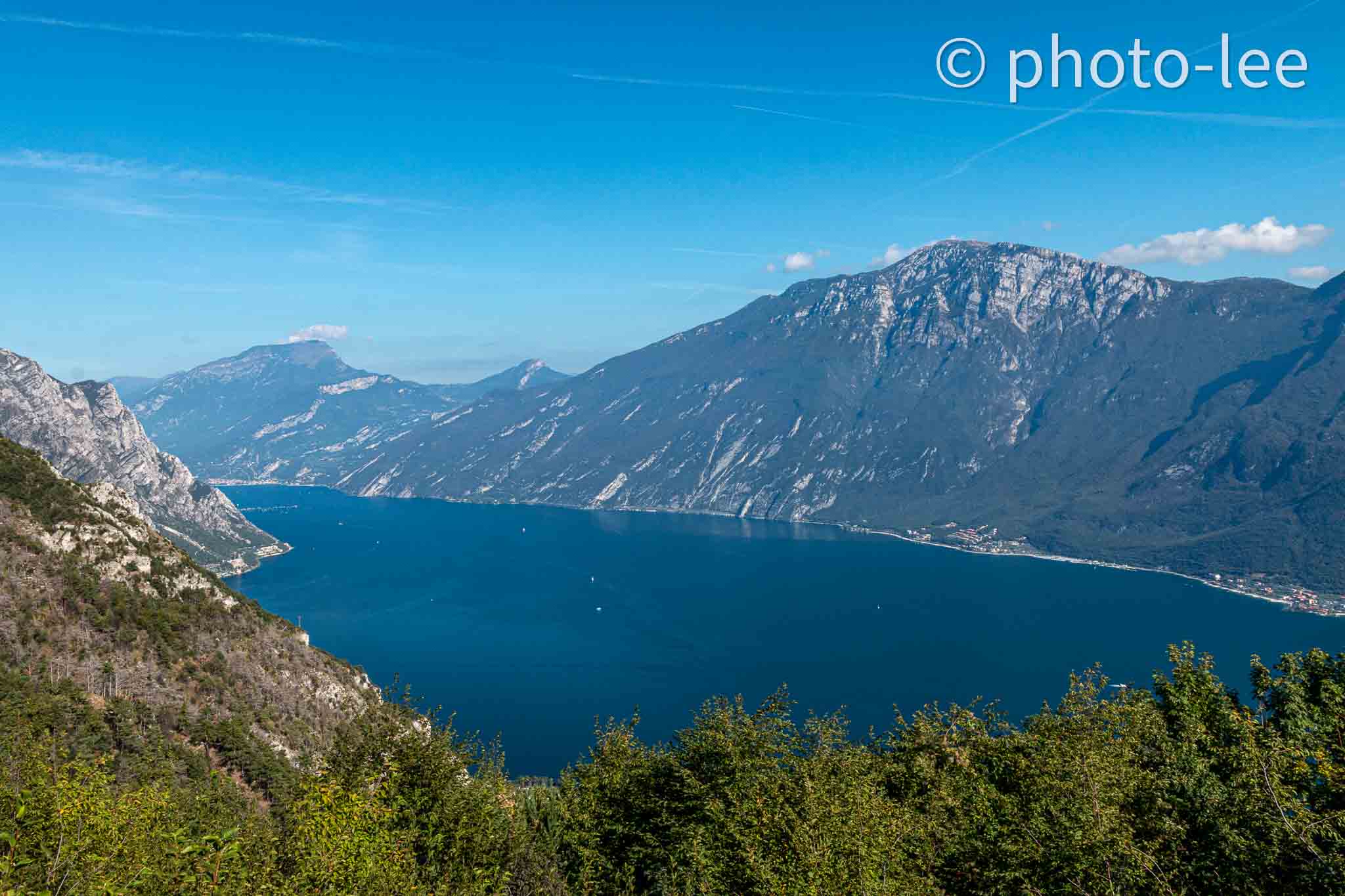 Blick auf die Stadt Aarhus vom orangenen Teil des Regenbogentunnels